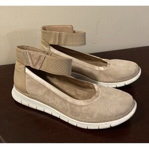 Vionic Camille‎ Ballet Flats Beige Suede Ankle Strap Comfort Sz 10